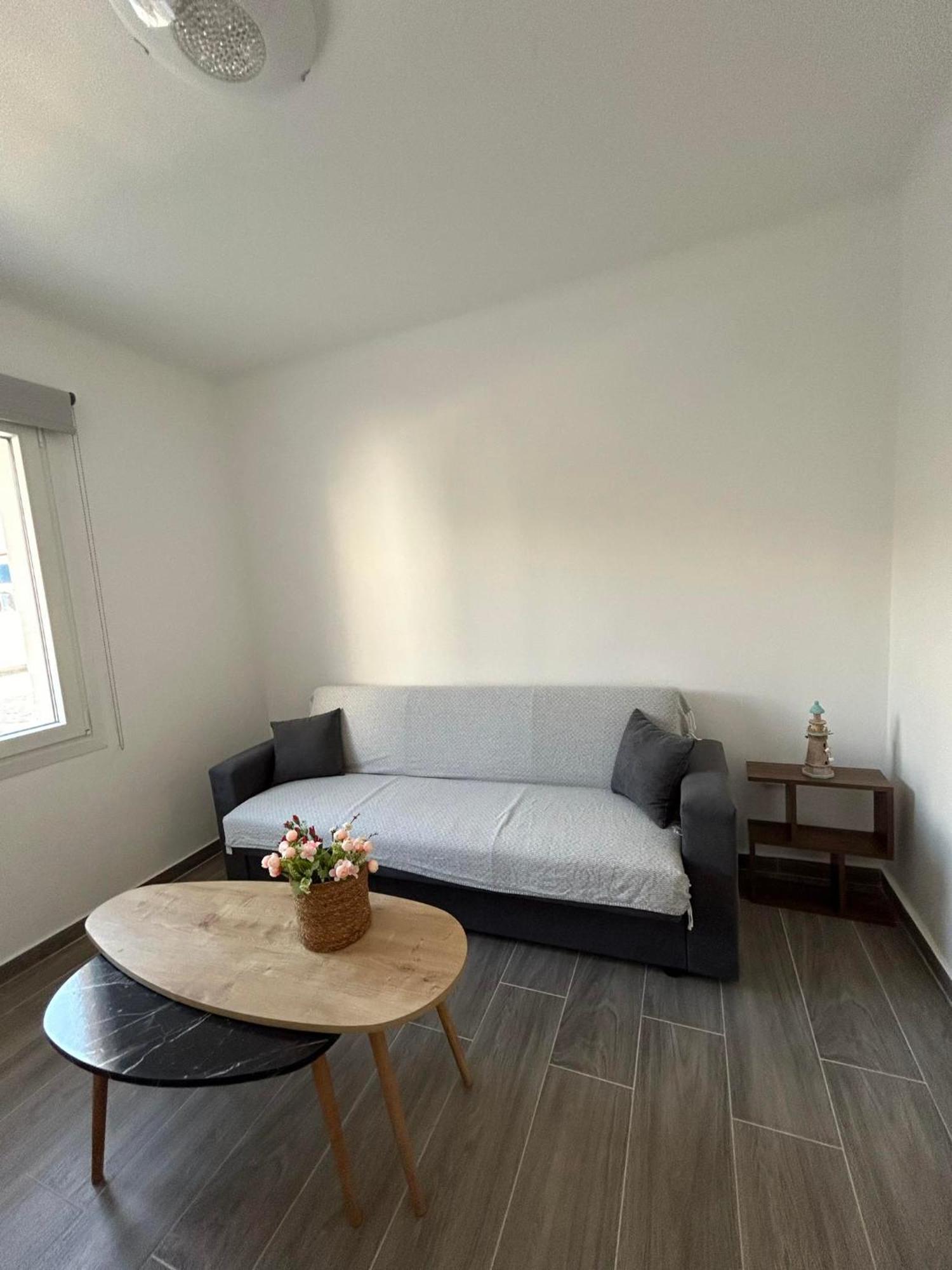 Dk Square Apartment อานดรอส ภายนอก รูปภาพ